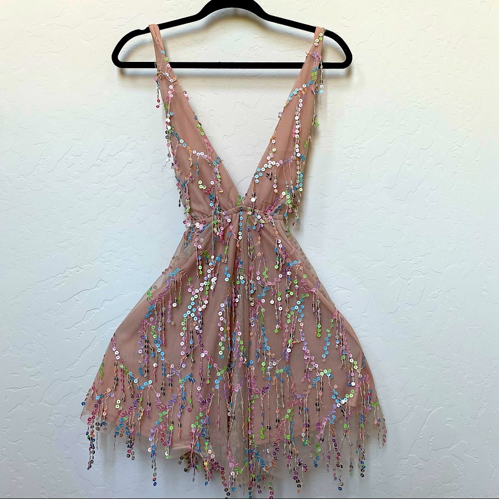 HELLO MOLLY DEEP V CROSS BACK TASSLE MINI DRESS